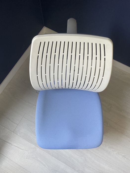 Krzeslo dziecięce regulowane obrotowe Ergodesk COMF-PRO Ultra Back