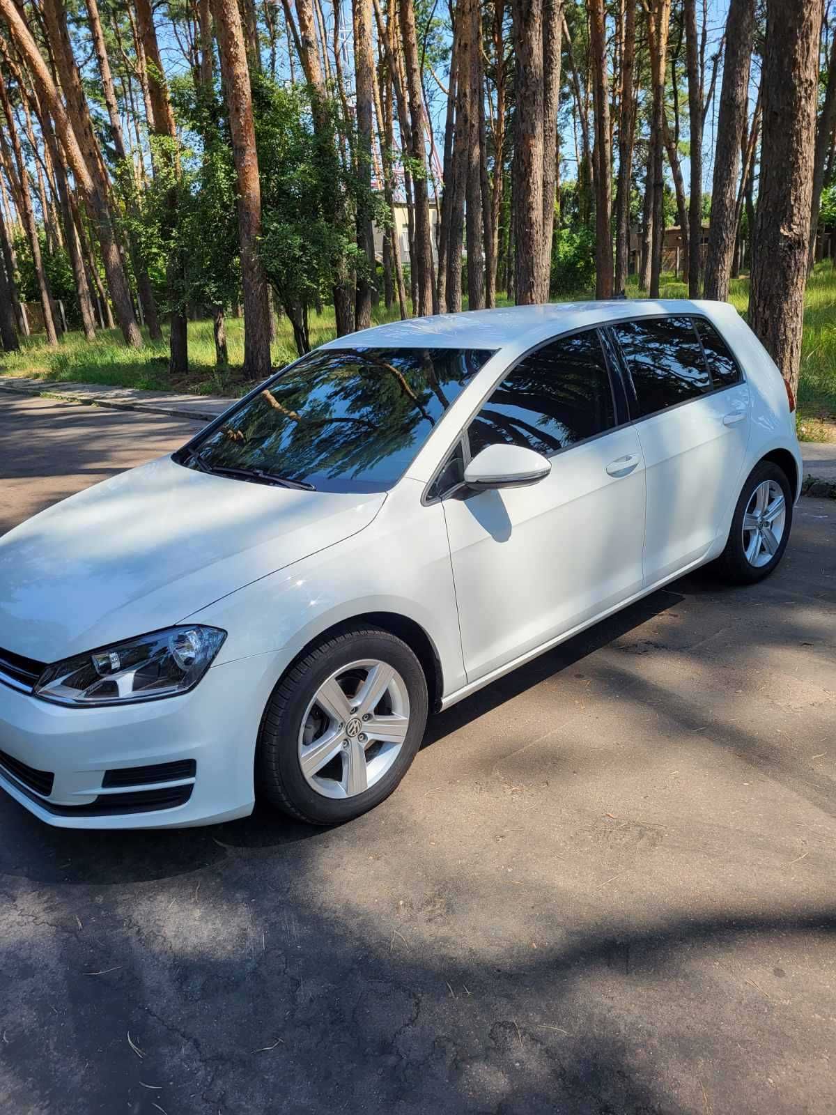 Volkswagen Golf VII  2015 2.0 TDI MT (150 к.с.) В доброму стані