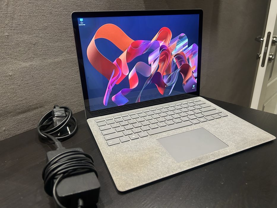 Ноутбук microsoft surface laptop 2
