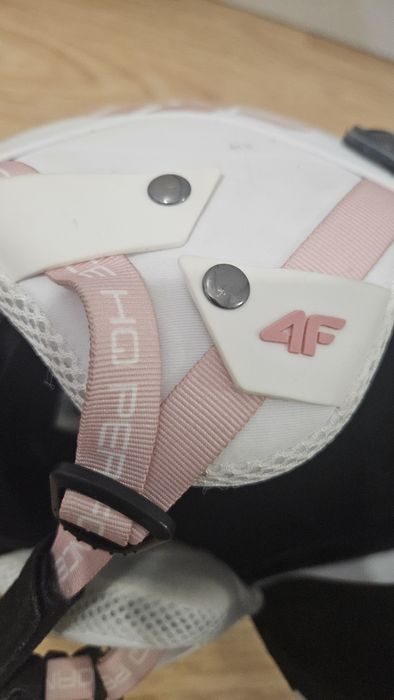 Kask narciarski damski 4F