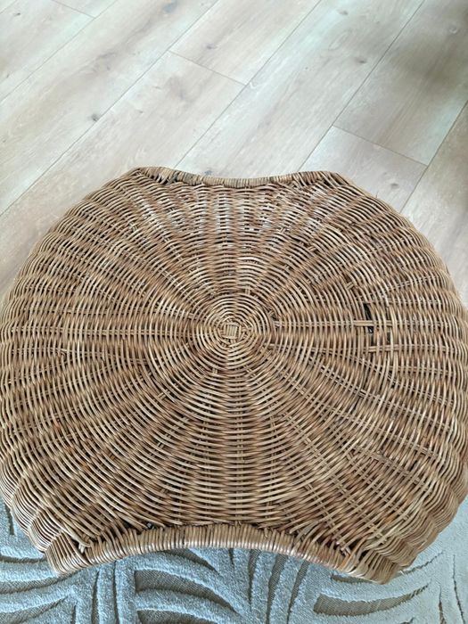 Pousa pés em Rattan