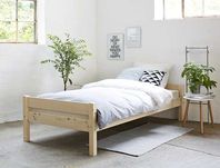 Łóżko 90x200cm naturalne drewno stan b.dobry
