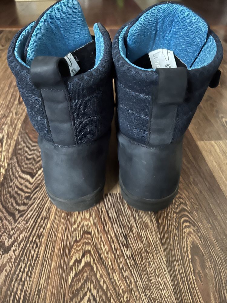 Зимние ботинки, нубук, на овчине 38 р