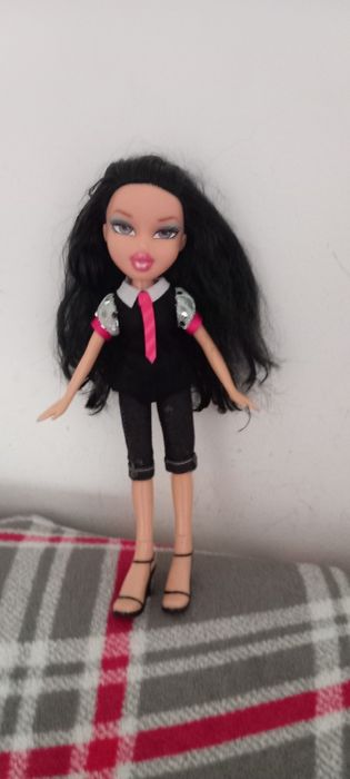 Boneca Bratz, linda