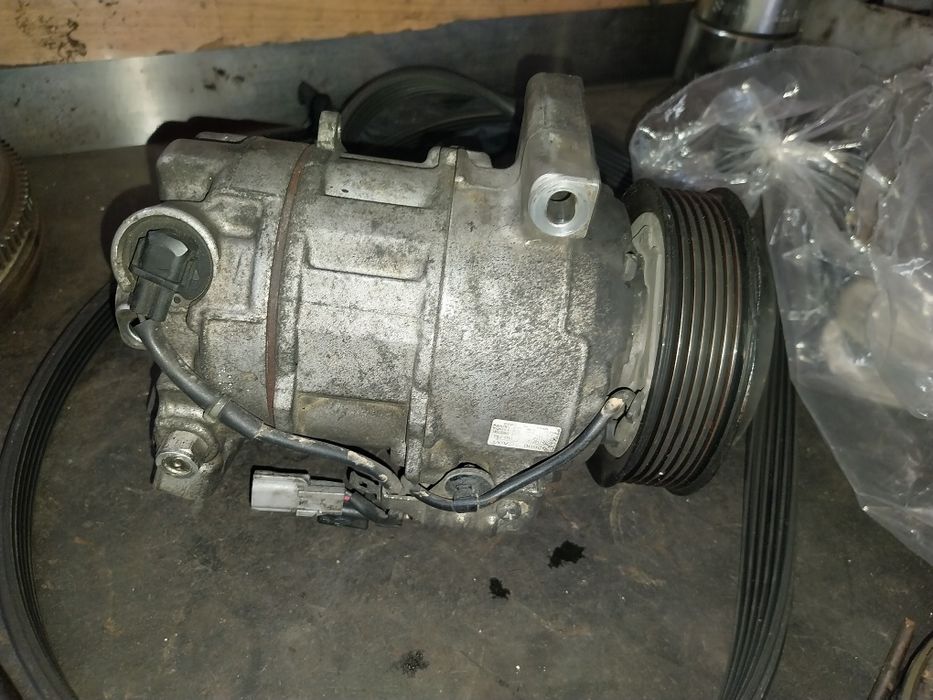 Compressor de ar condicionado  ,nissan Qashqai  ,X trail