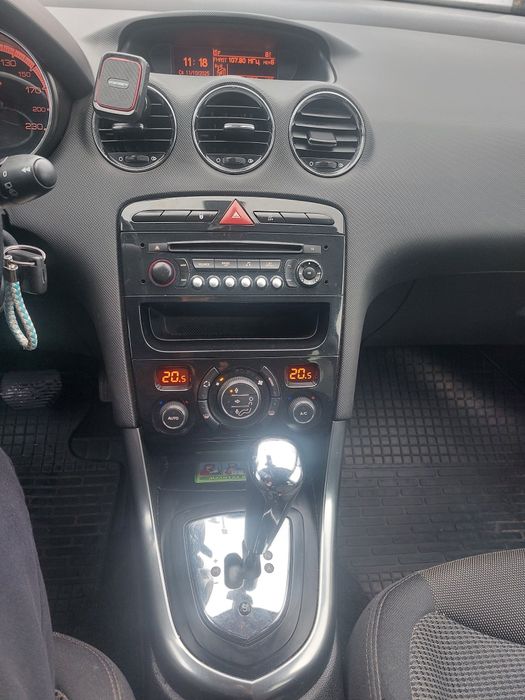 Авто Пежо 308 2013 р.в.