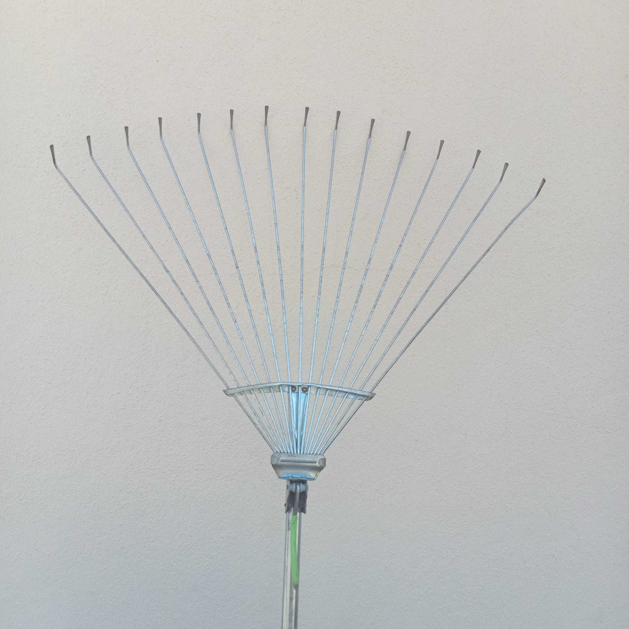 ancinho de folhas desdobráveis
