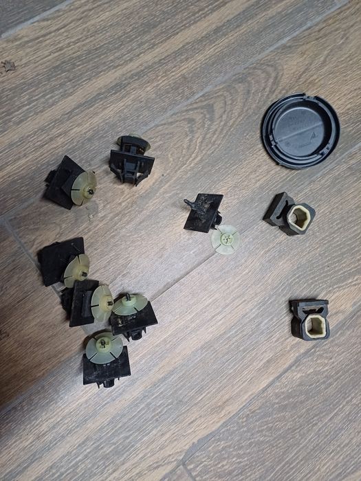 Кришка двигуна, сабля Dodge dart 2013рік