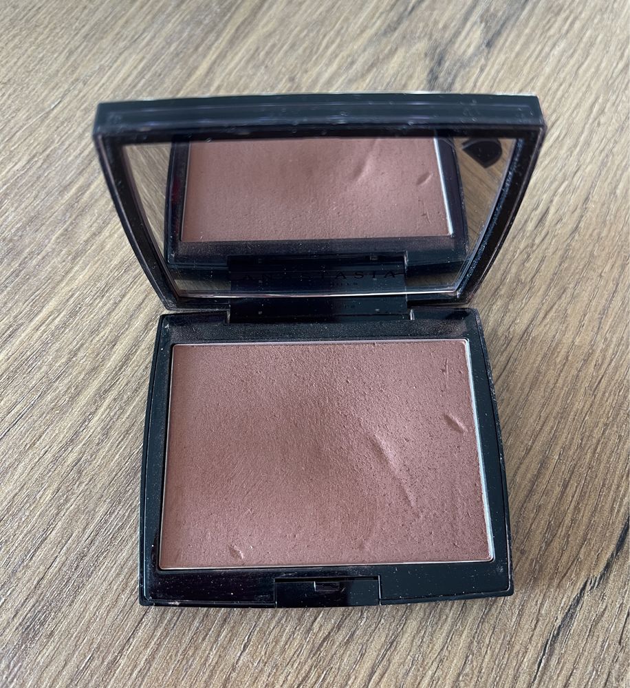 Anastasia Beverly Hills bronzer Tawny oryginał