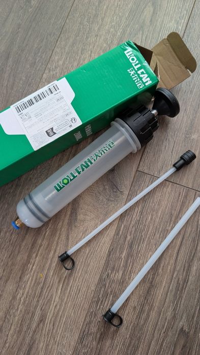 Шприц для заливки або відсмоктування масла 200 мл