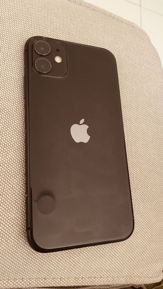 iPhone 11 semi-novo