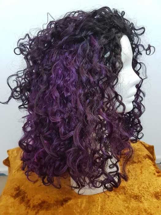 Czarno fioletowa peruka przebranie afro loczki dla dorosłych. H061