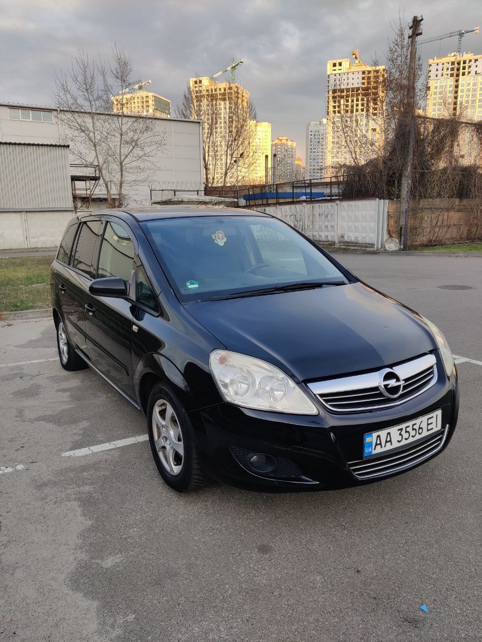 Продам Opel Zafira 2009 1.6 Бензин Газ