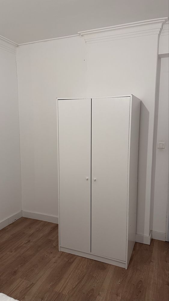 Roupeiro branco
