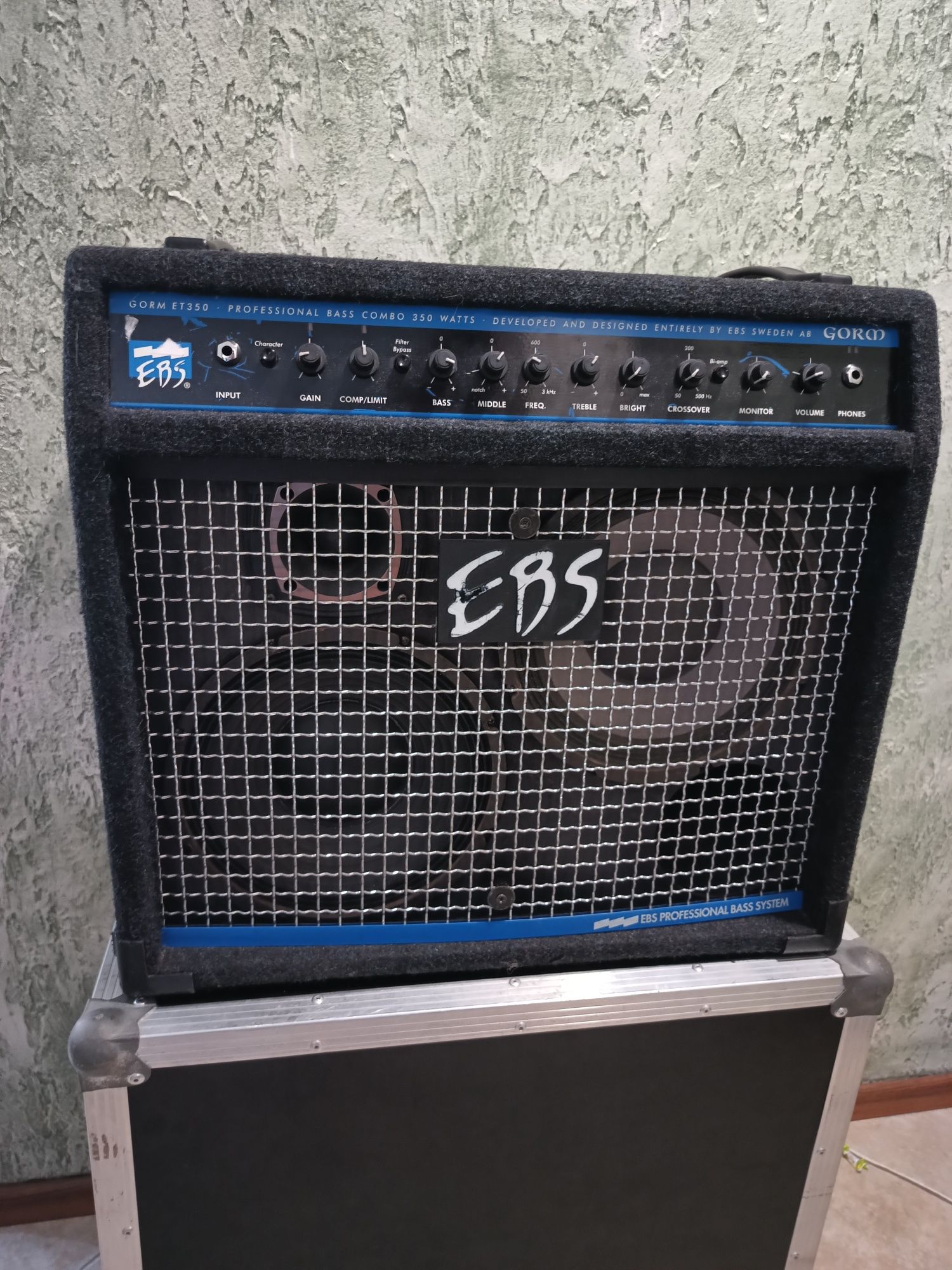 Wzmacniacz basowy  EBS GORM ET-350 2x10' 350W