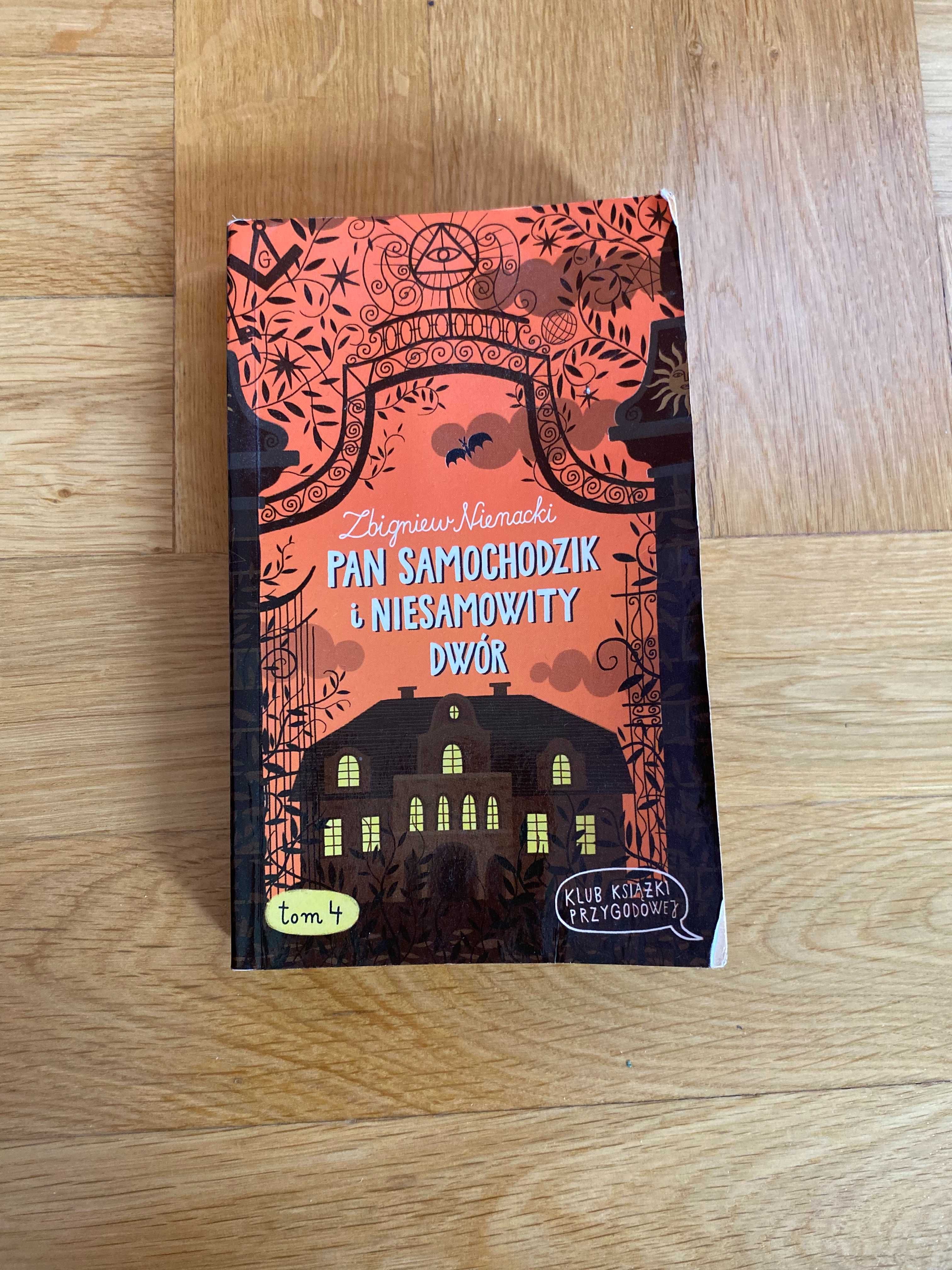 Pan Samochodzik i Niesamowity Dwór (tom 4) Zbigniew Nienacki