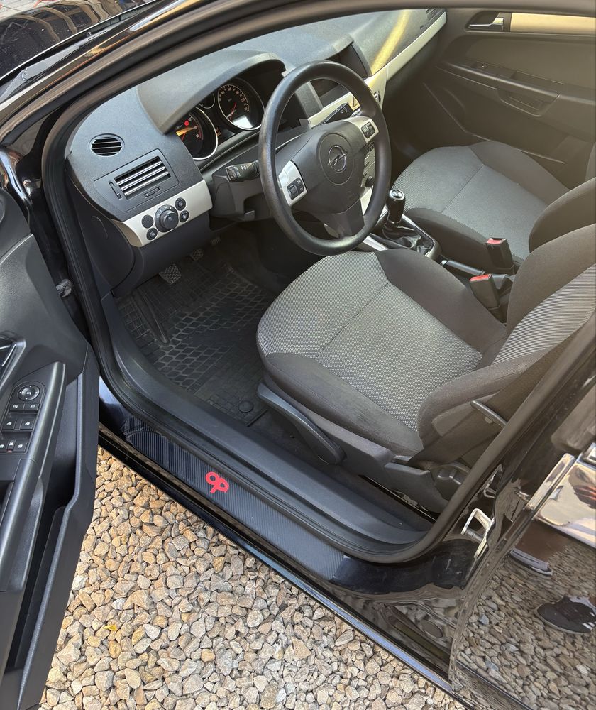 Opel Astra zapraszam