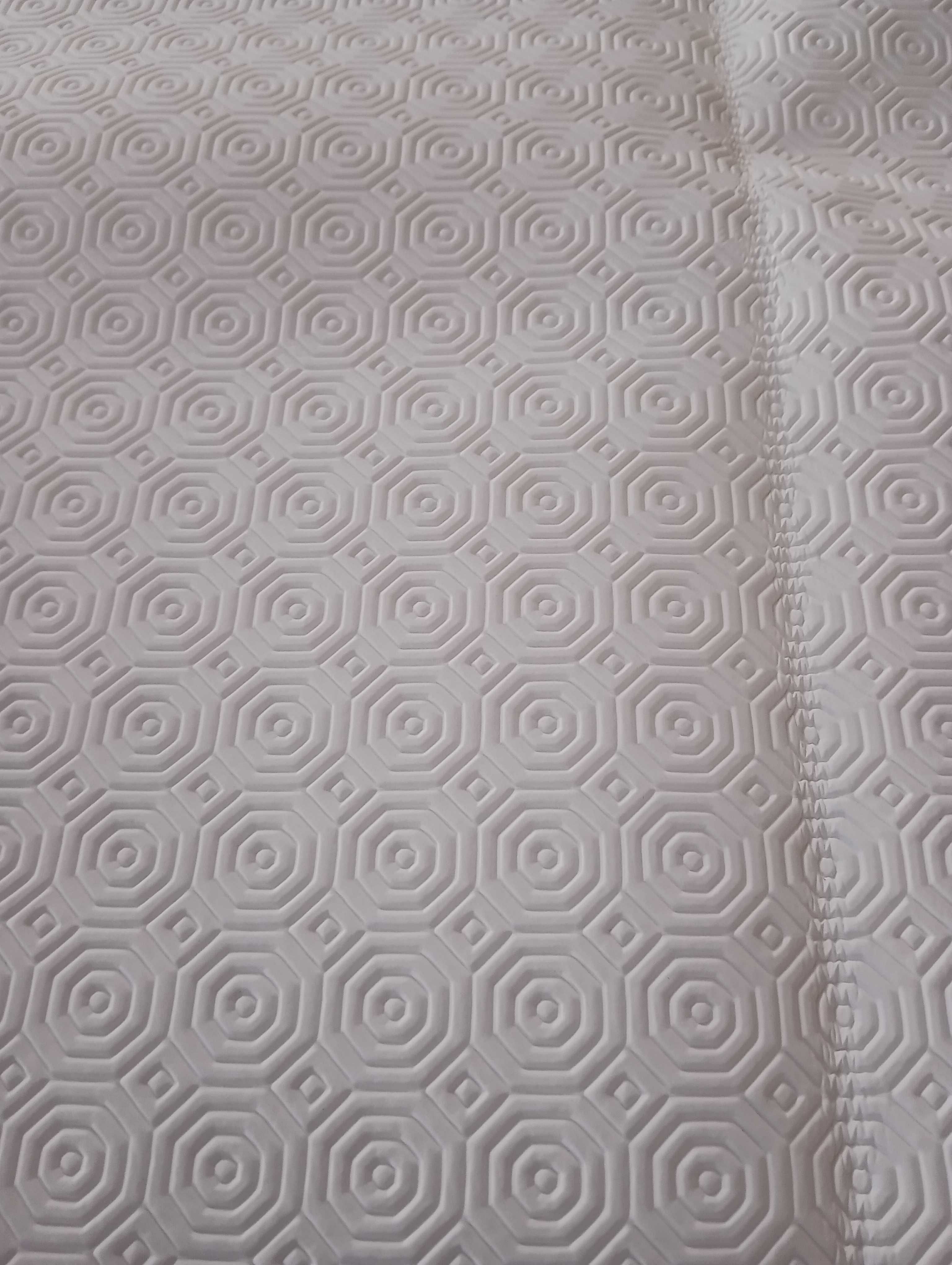 Mata piankowa cienka 138x100