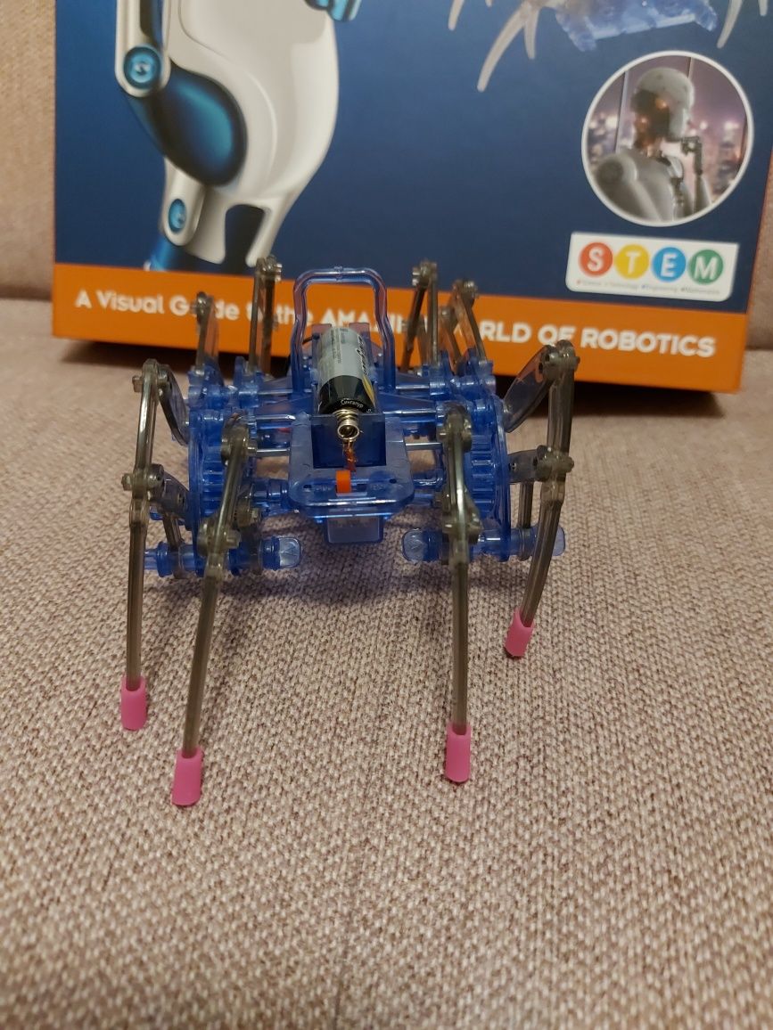 Robot pająk książka o robotyce robotics worlds of discovery stem