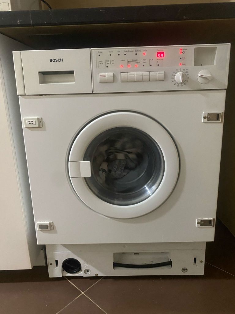 máquina de lavar e secar Bosch