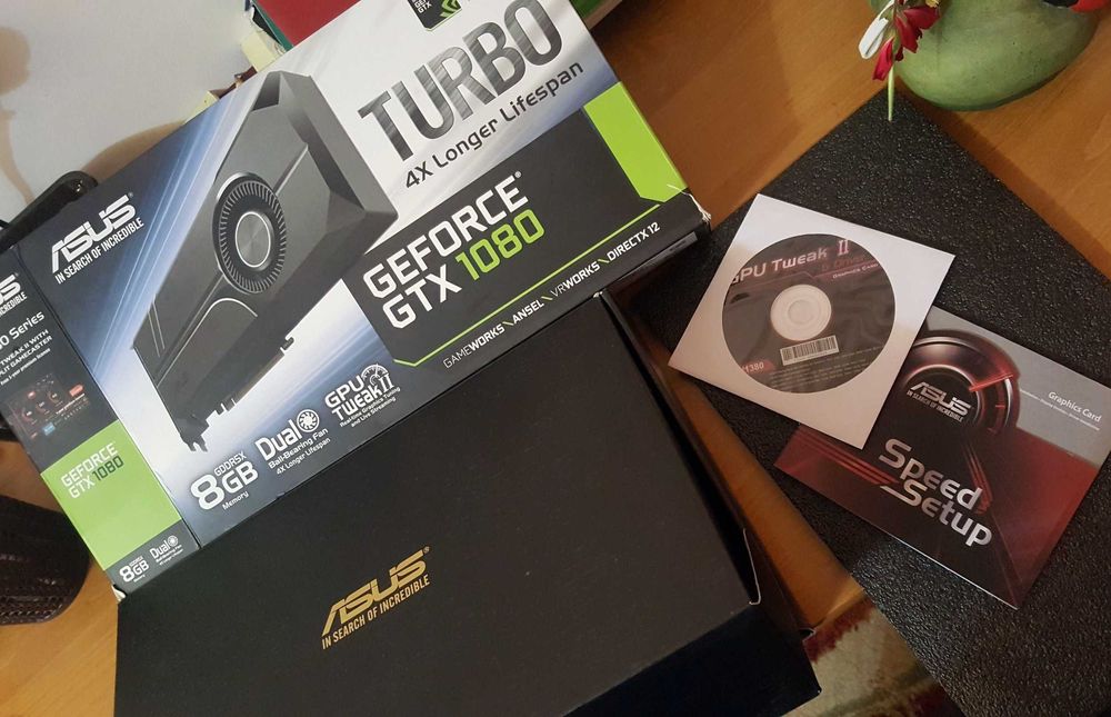 Коробки Asus GTX 1080, PNY GTX 1080 TI Founders Edition