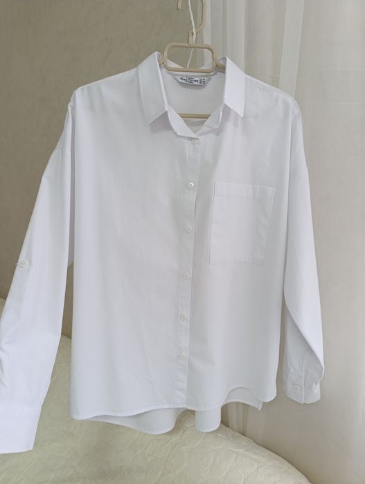 Сорочка біла жіноча вільна розмір М/ Рубашка белая женская