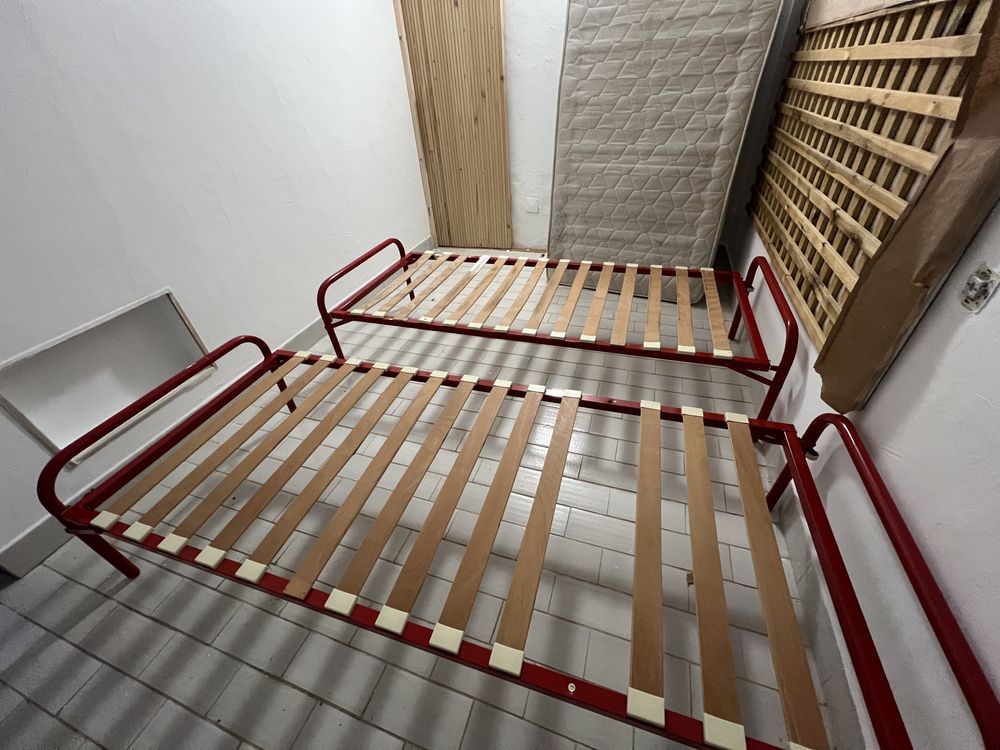 2 camas individuais 185x80 com pés dobráveis