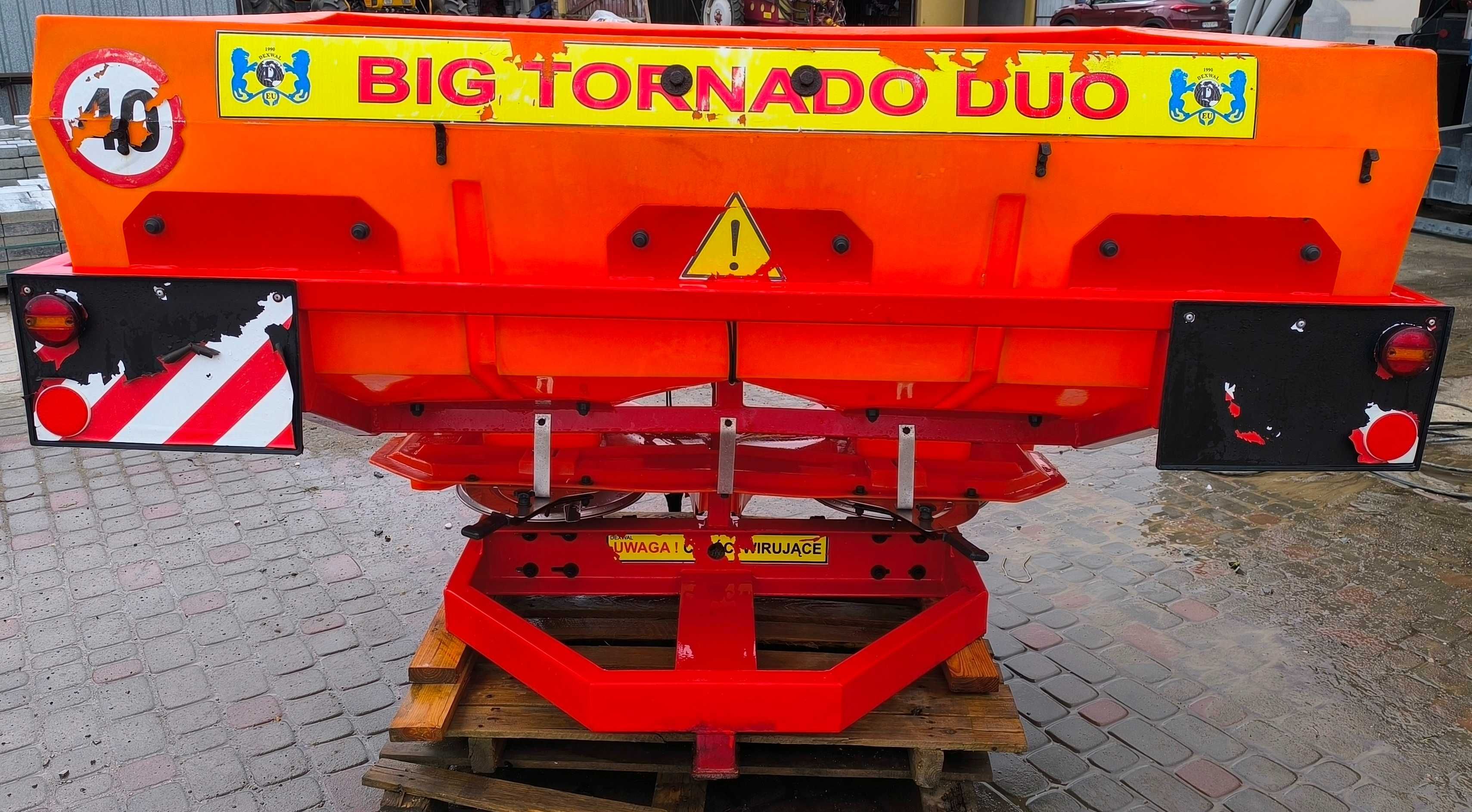 Rozsiewacz nawozu dexwal big tornado duo