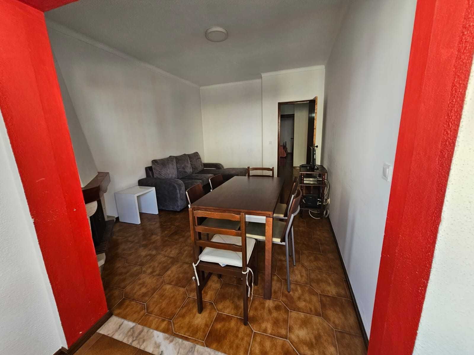 Apartamento T1+1 para férias a 350m da praia São Martinho do Porto