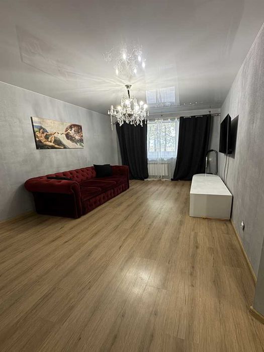 1к! квартира, ЖК Садовий, 1/9 поверх, 43 м2, євроремонт, все залишають