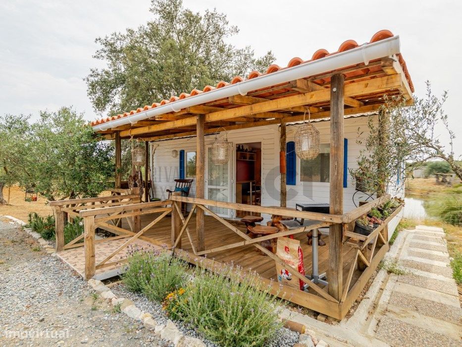 Quinta em Vila Nova de São Bento com casa móvel e barragem...
