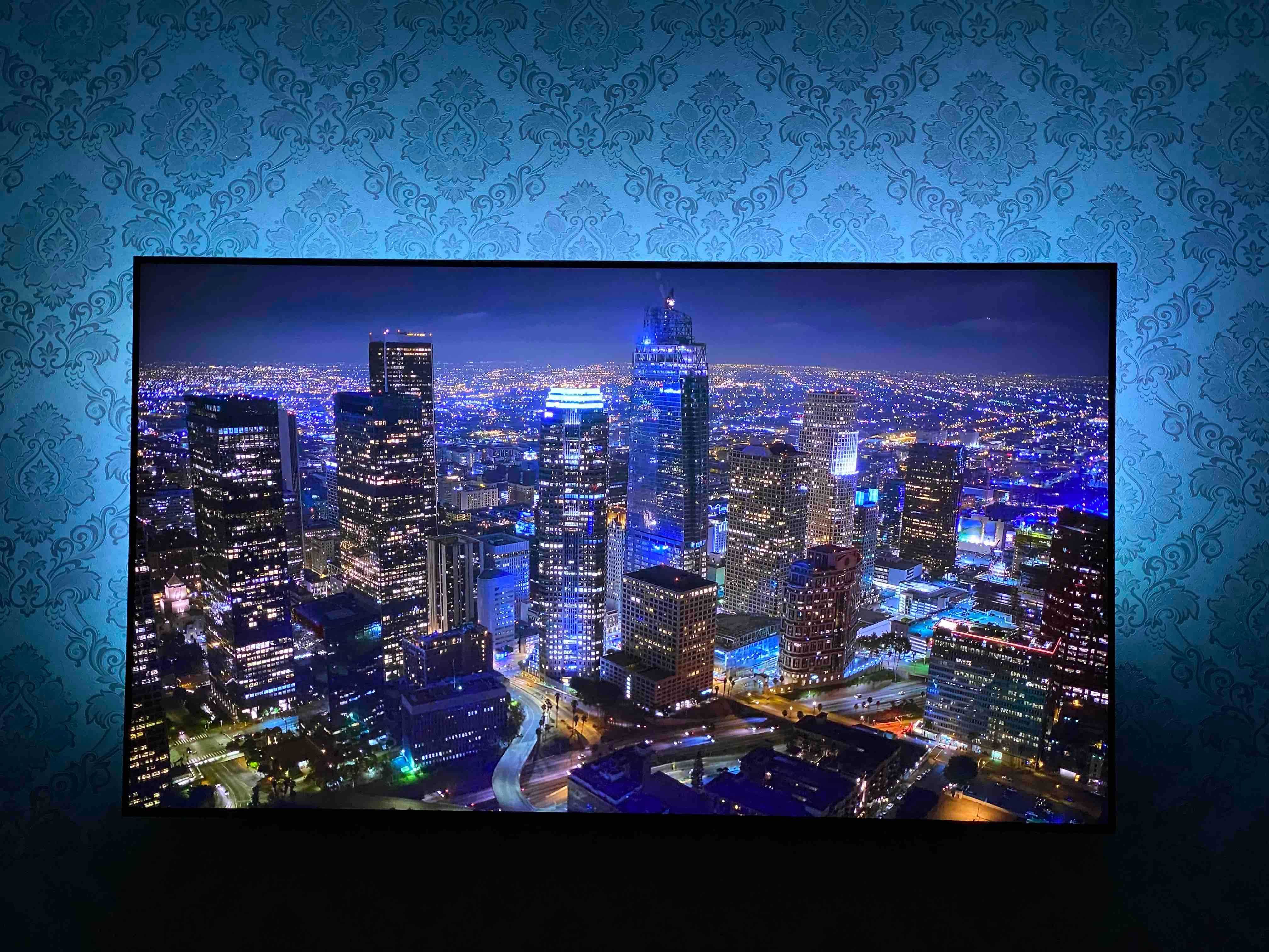 Телевизор Samsung 4K Smart TV 45'' + LED лента подсветка в ПОДАРОК!