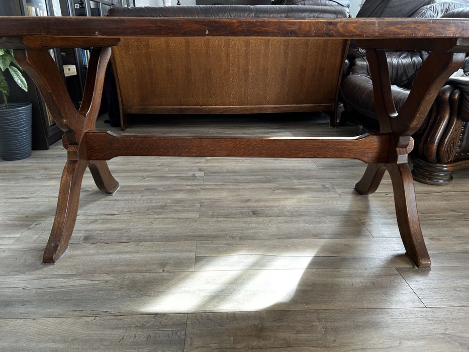 Stół dębowy biesiadny z krzeslami dębowymi