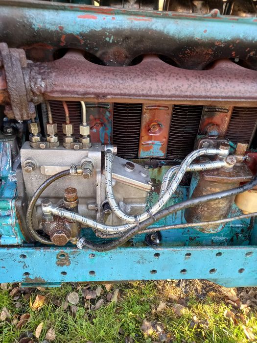 Продам трактор  т 40АМ як окремо так і з навісним..