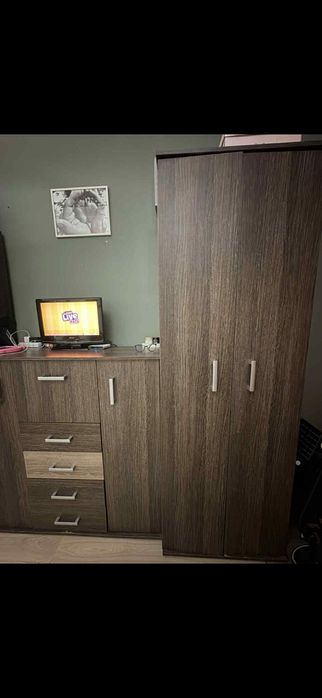 Meble pokojowe komoda słupek szafa dwudrzwiowa