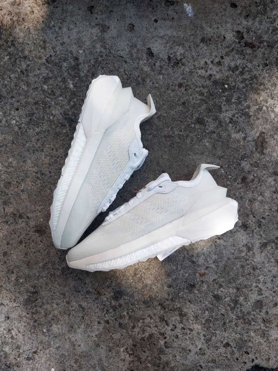 Кросівки Adidas Avryn IG0123, Оригінал! Ozweego / Celox / Nite Jogger
