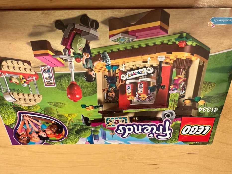 LEGO Friends 41334 Klocki Pokaz Andrei w parku 41334