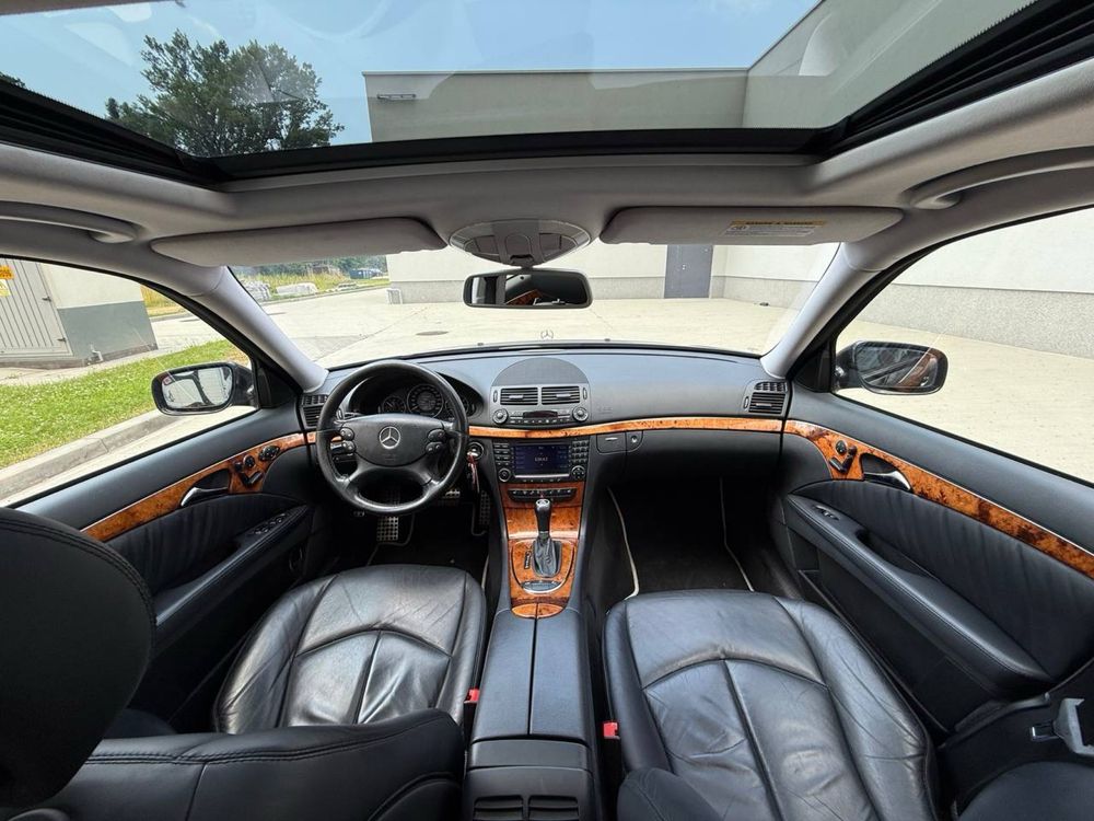 Mercedes-Benz E-Class E350 4Matic • Super Stan!!!