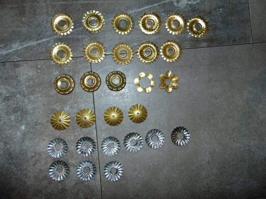 Stara mosiężna aplikacja do mebel,zegar,lampa