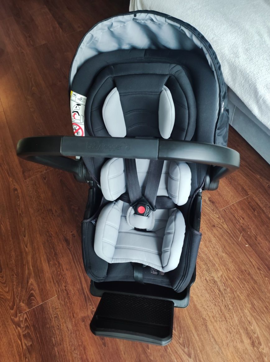 Fotelik samochodowy+ baza Baby Jogger Model City Go i- Size