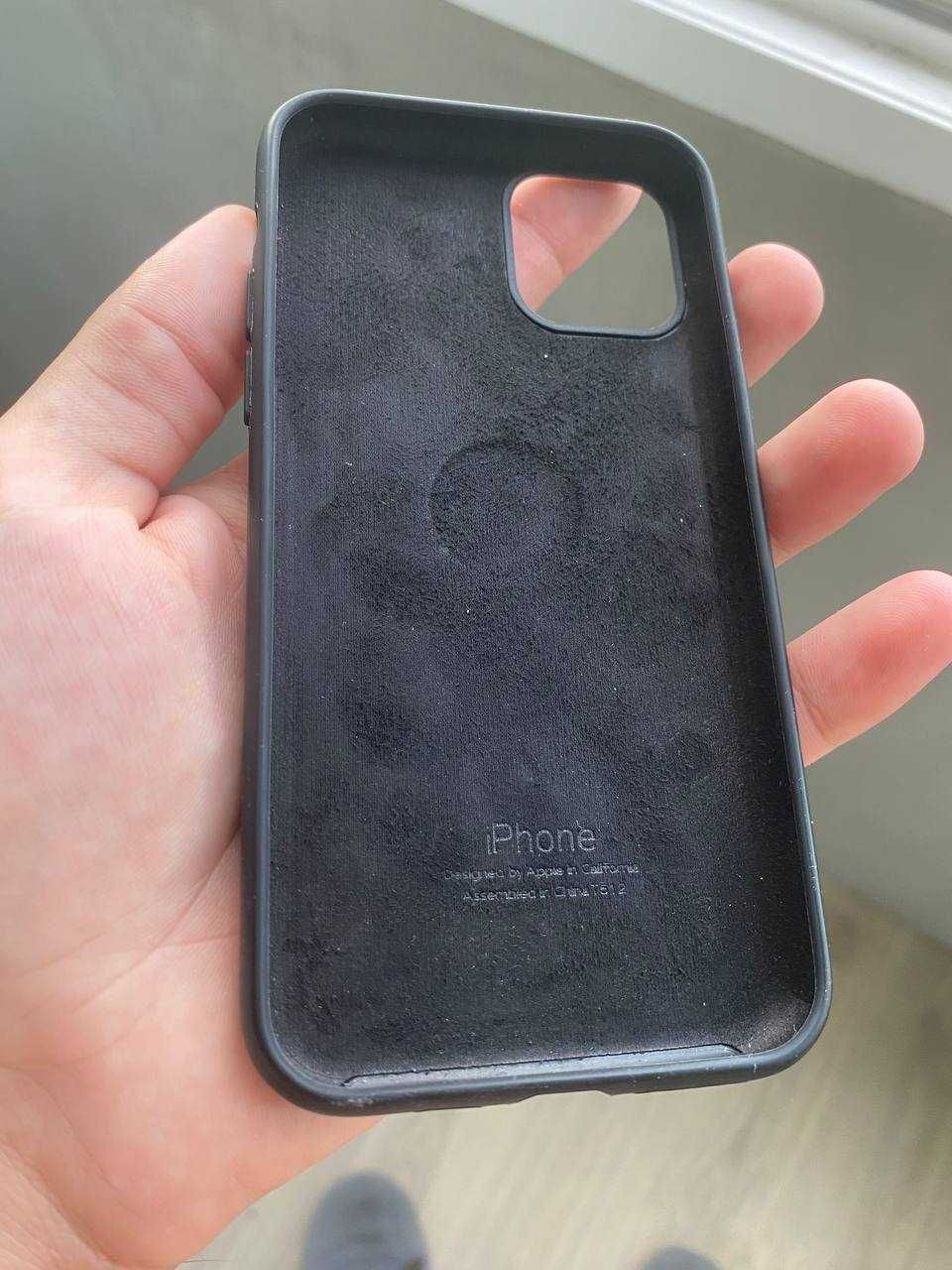 Чехол Apple Silicone Case для iPhone 11 Pro