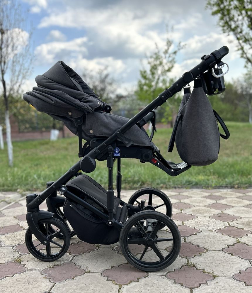 Продам коляску Adamex Porto Light 2 в 1