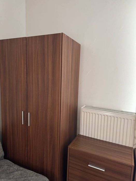 Szafa i 2 szafki nocne – kolor brązowy, dobry stan