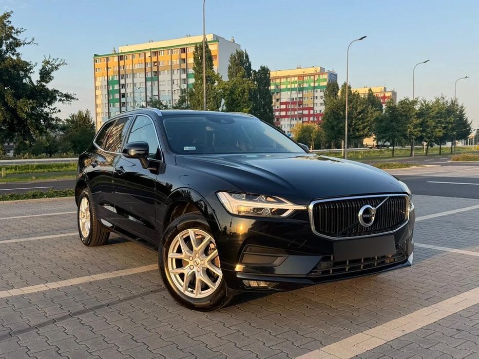 Volvo XC 60 VOLVO XC60 B4 Hybrid Benzyna 197+14 KM