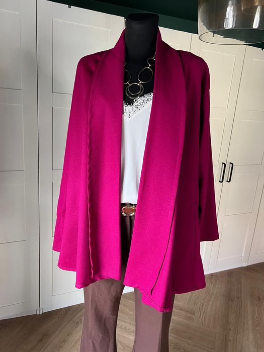 Różowa marynarka narzutka wykonana w 100% z czystej wełny rozmiar 44
