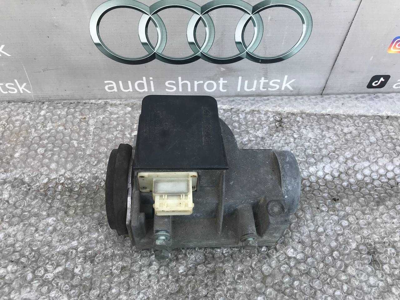 ДМРВ витратомір Audi A6 C4 2.5 TDI 4A0133471 расходомер