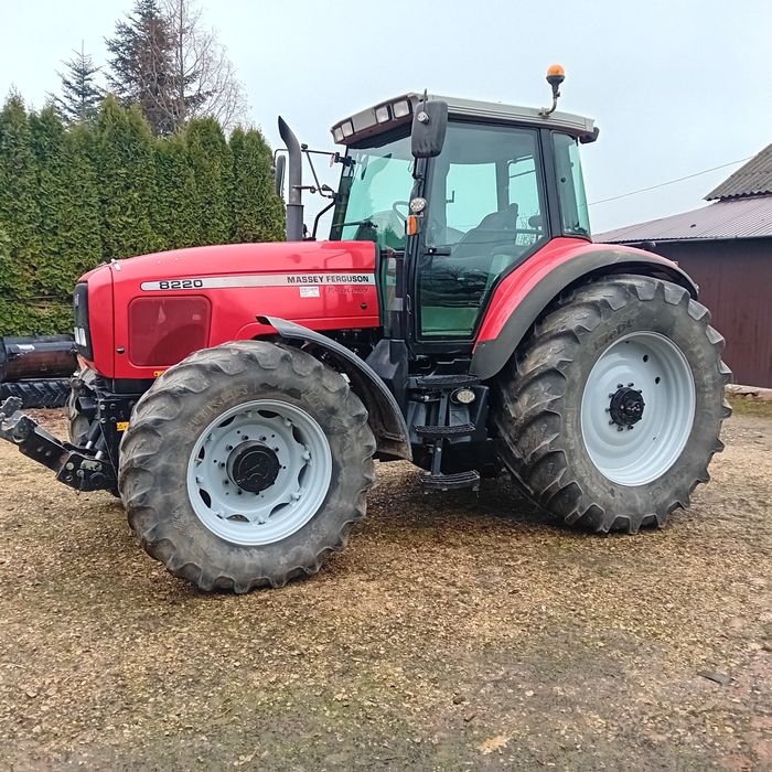 Massey Ferguson 8220  case  john dere