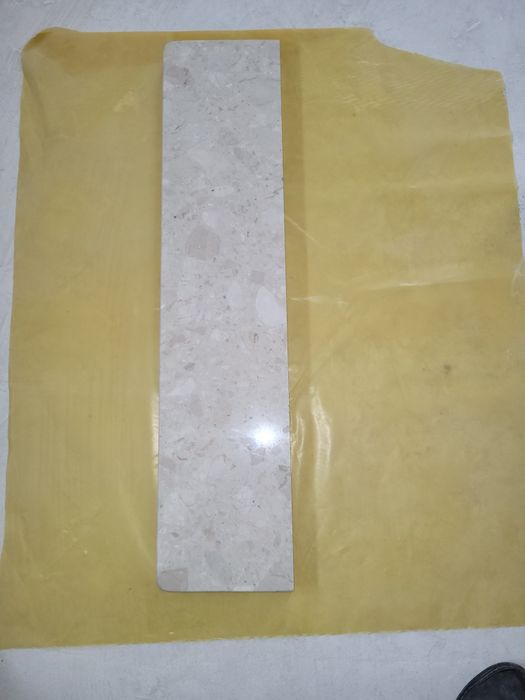 Parapety wewnętrzne z marmuru