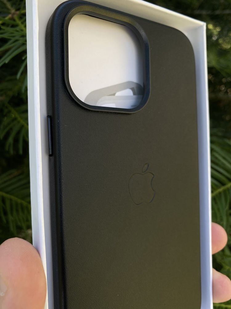 Skórzane etui z MagSafe do iPhone’a 14 Pro Max