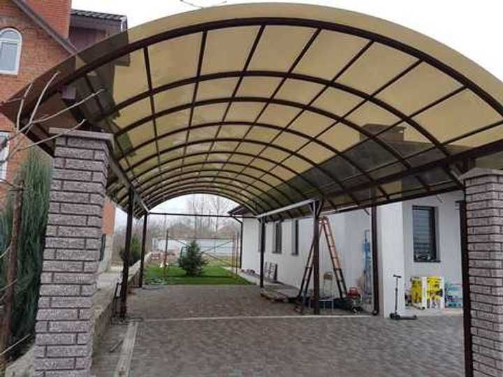 Полікарбонат монолітний  стільниковий  в наявності у Львові